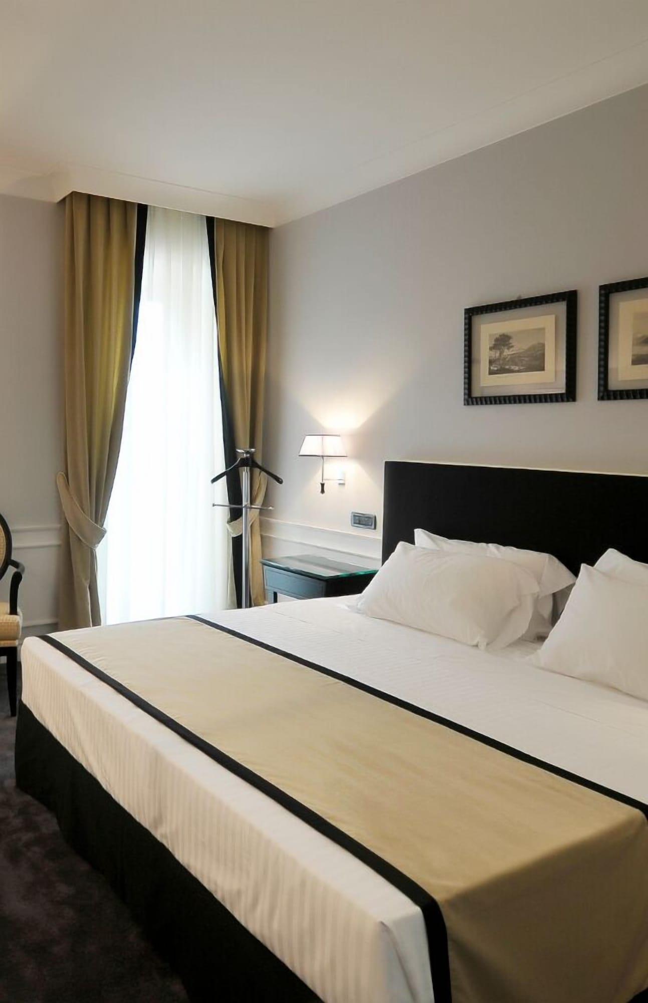 Grand Oriente 4* Neapel